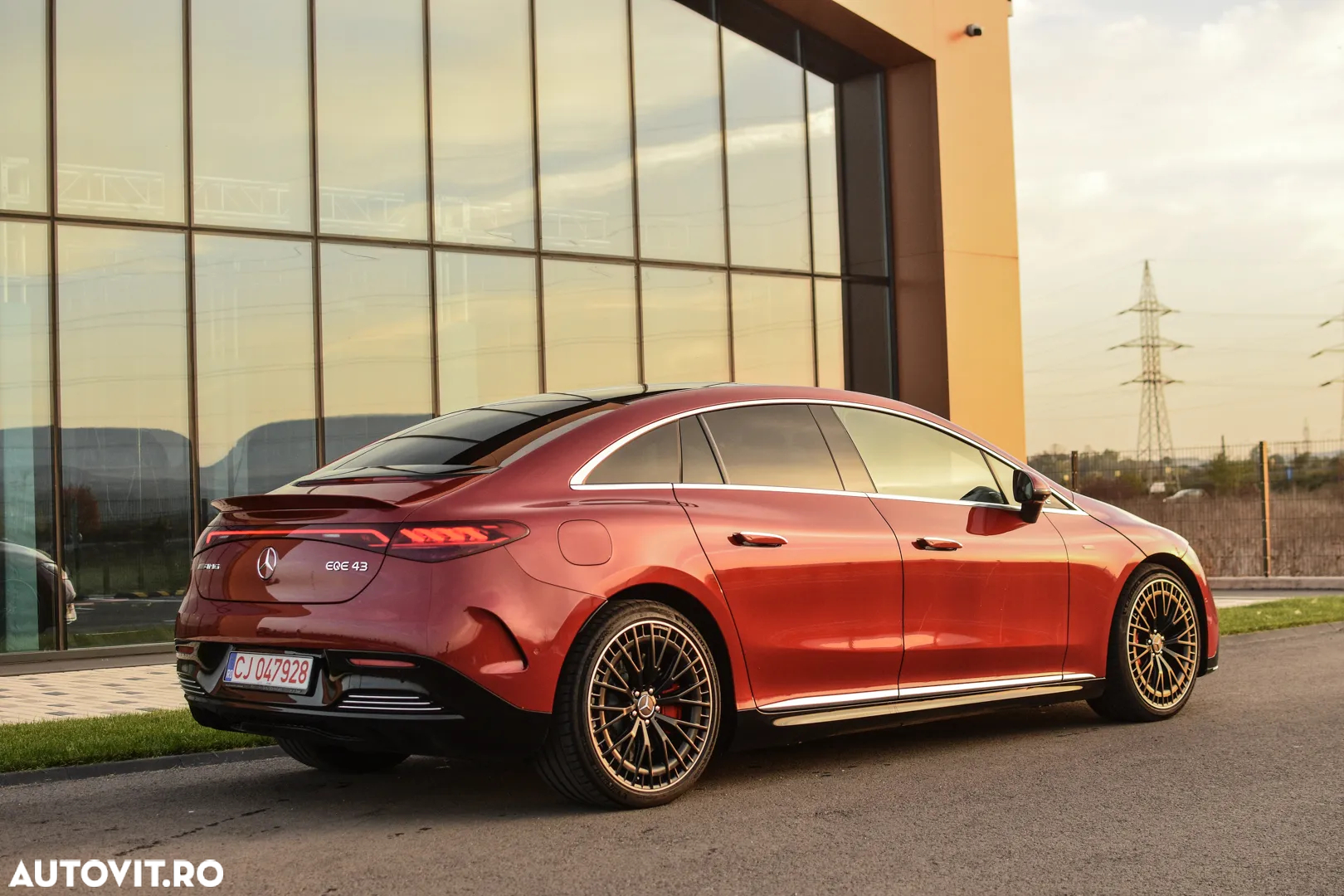 Mercedes-Benz EQE AMG 43 4MATIC - 36