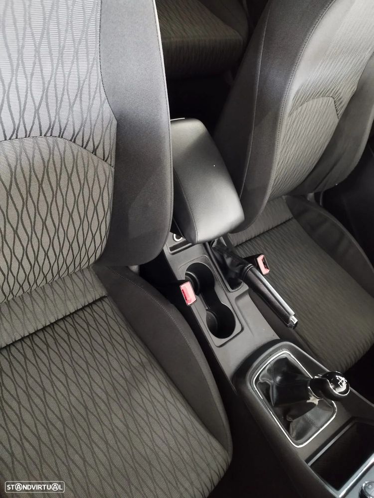 SEAT Leon ST 1.6 TDI Reference Ecomotive - 4