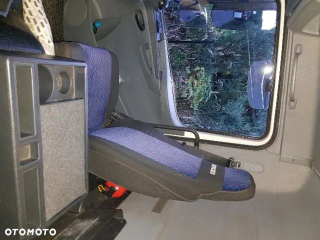 Mercedes-Benz Atego 1224L / B.Ładny stan / Euro5 / Klima / Winda - 10