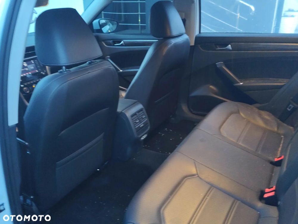 Volkswagen Passat 2.0 TSI BMT Comfortline DSG - 15