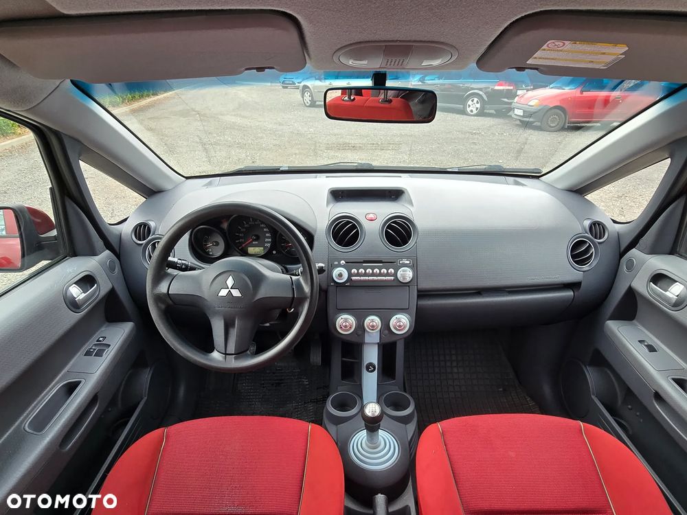 Mitsubishi Colt - 6