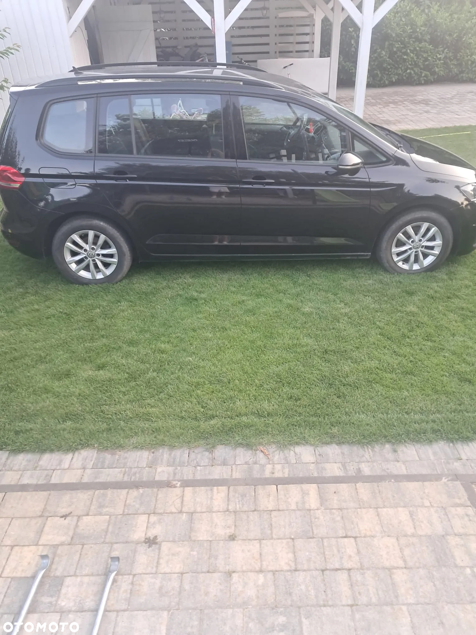 Volkswagen Touran - 14