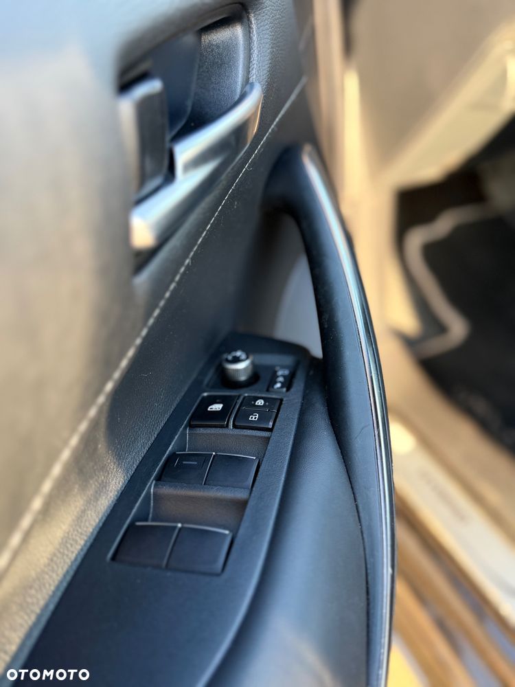 Toyota Corolla - 15