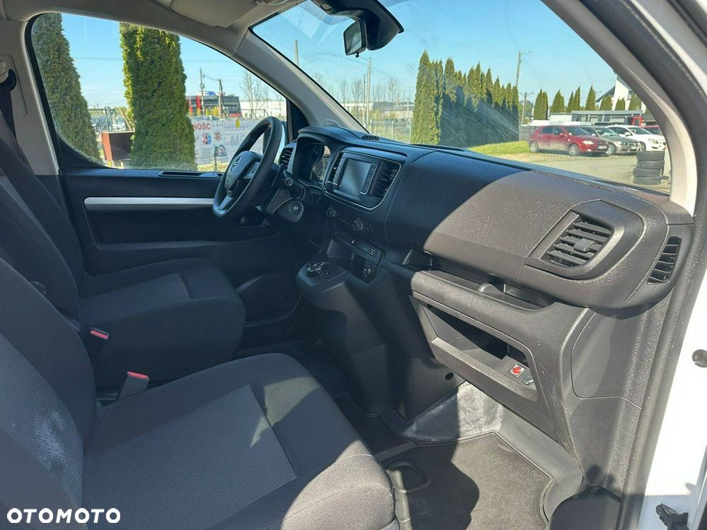 Opel Vivaro - 18