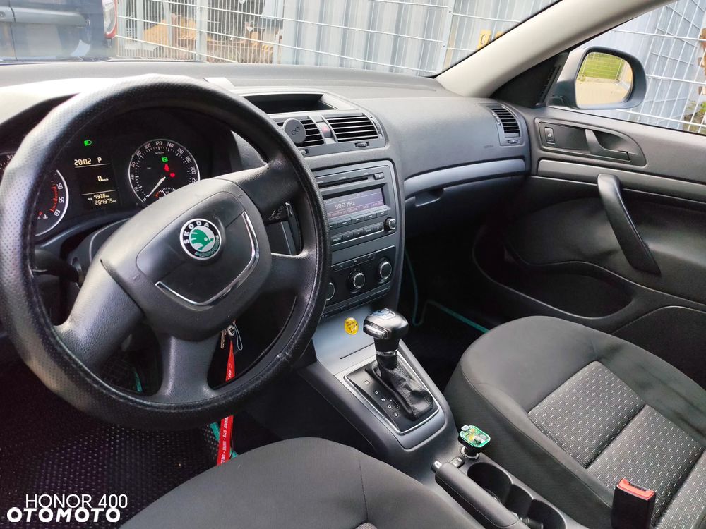 Skoda Octavia 1.9 TDI Ambiente DSG - 9