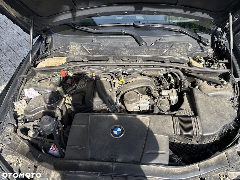 BMW Seria 3 318i - 27