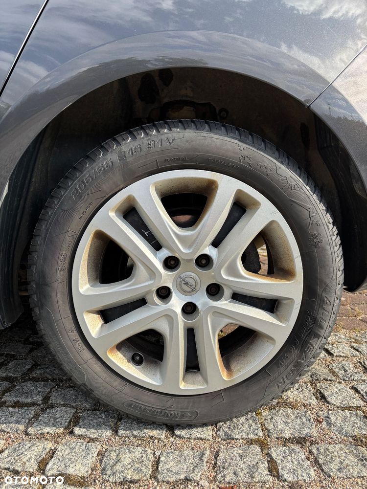 Opel Astra IV 1.6 CDTI Energy - 7