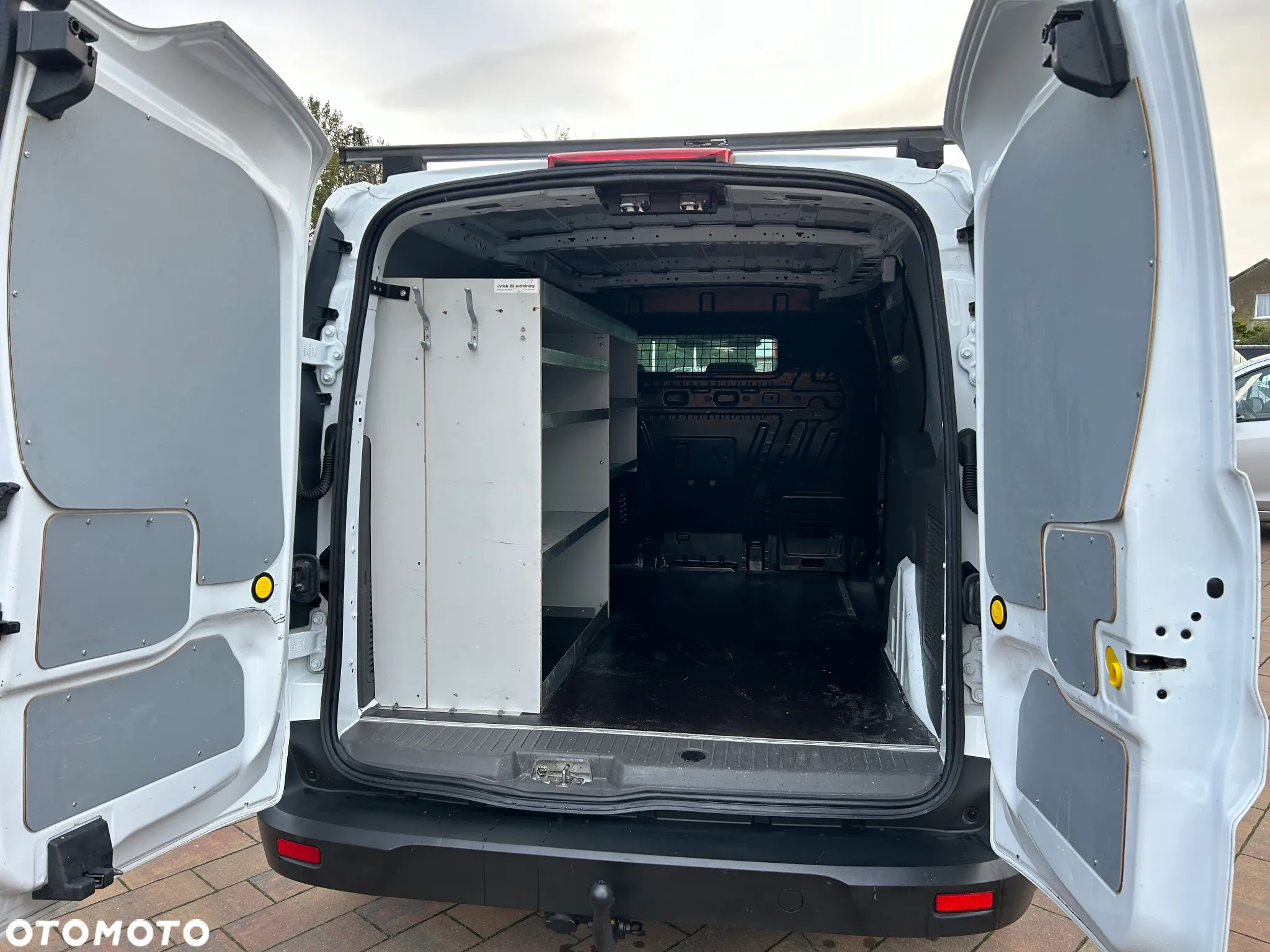 Ford Transit Connect - 8