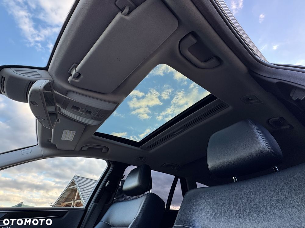 Mercedes-Benz Klasa E 200 CGI BlueEffICIENCY Avantgarde - 13