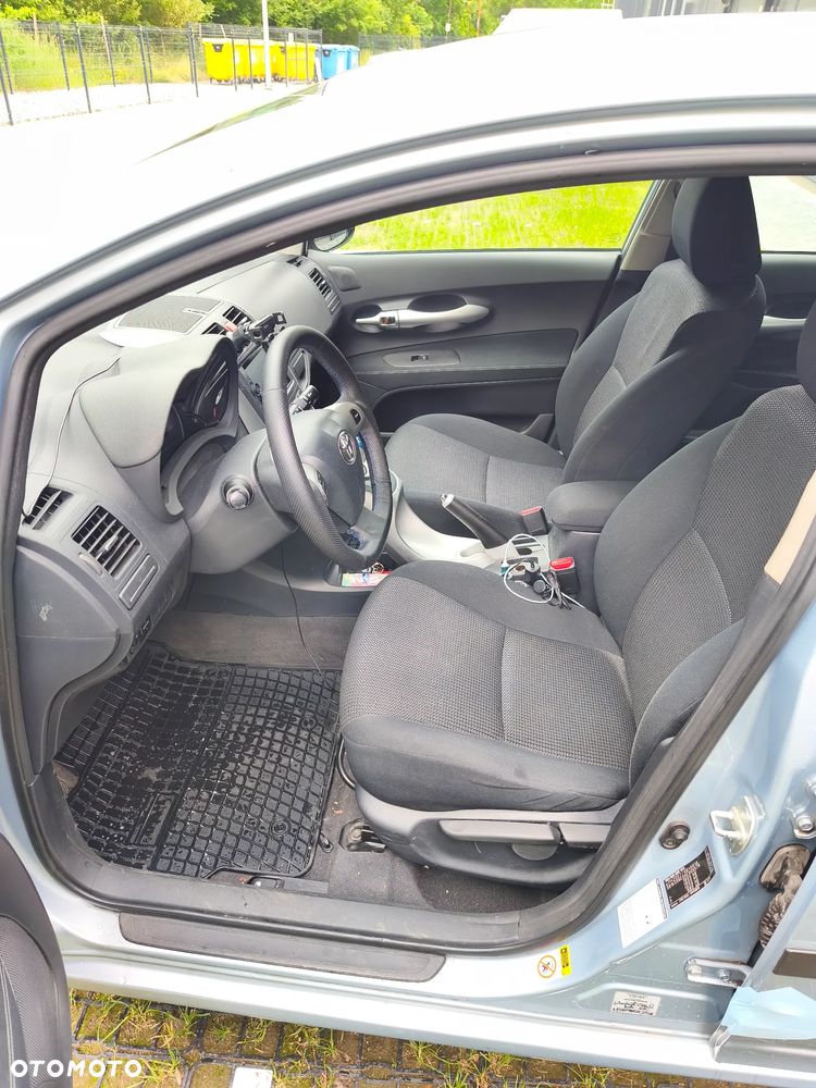 Toyota Auris - 7