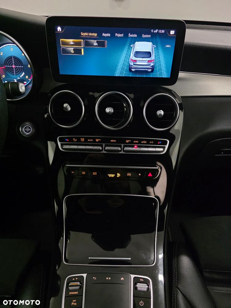 Mercedes-Benz GLC 200 d 4Matic 9G-TRONIC AMG Line Plus - 12