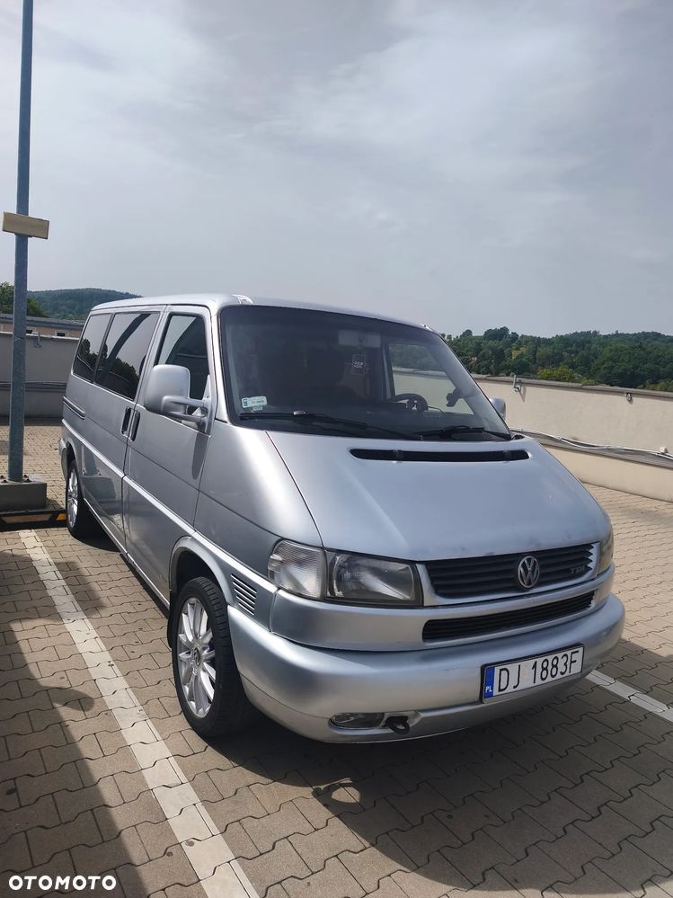 Volkswagen Caravelle Basis / CL - 10