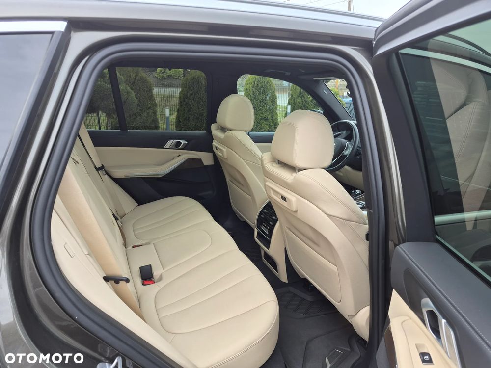BMW X5 - 16