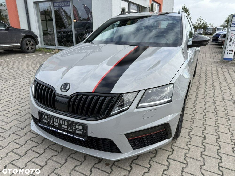 Skoda Octavia Combi 2.0 TDI DSG RS - 3