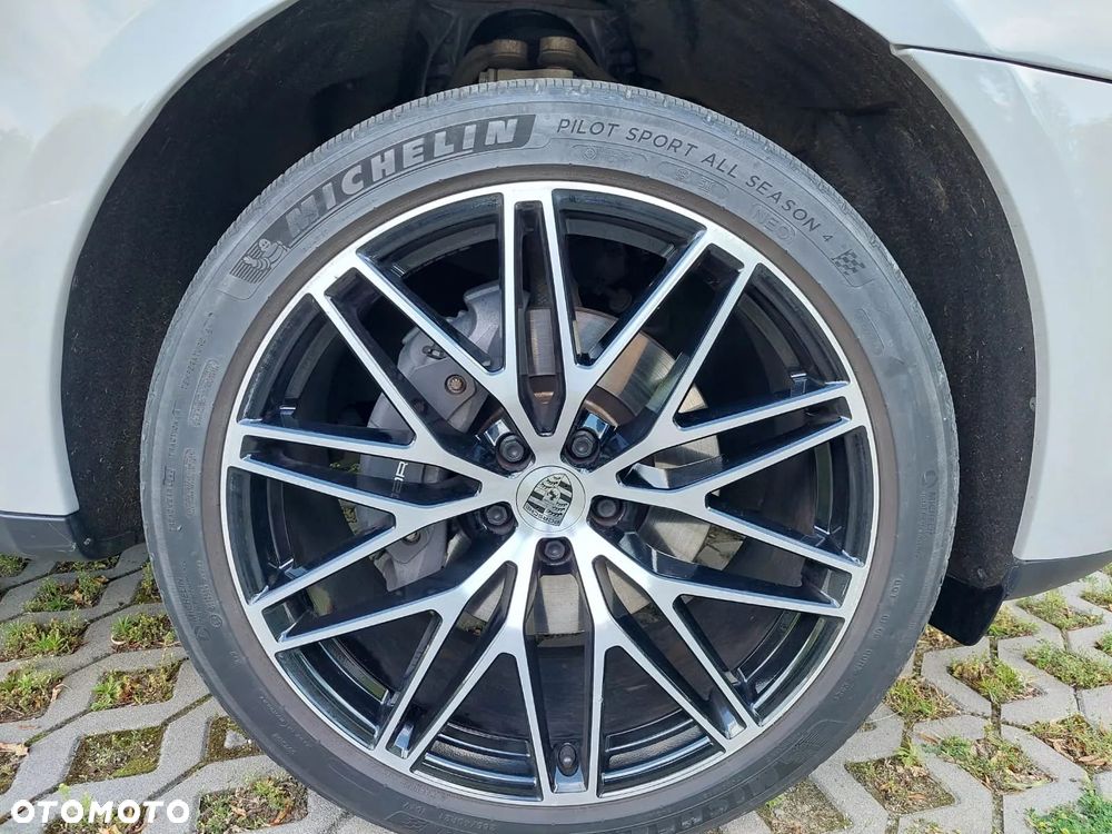Porsche Macan - 13