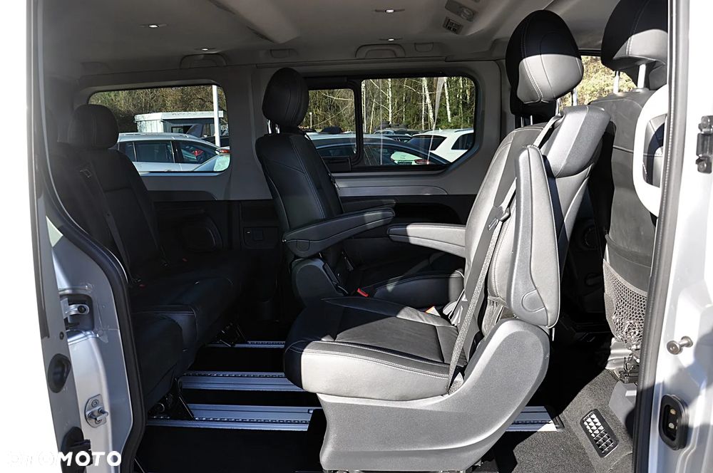 Renault Trafic Blue Spaceclass - 23