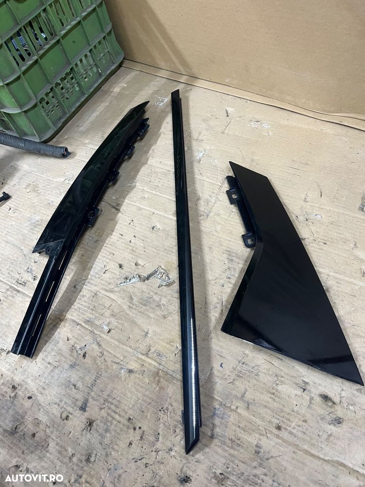 Ornamente ușă stânga spate range rover Evoque L551 2021 - 3