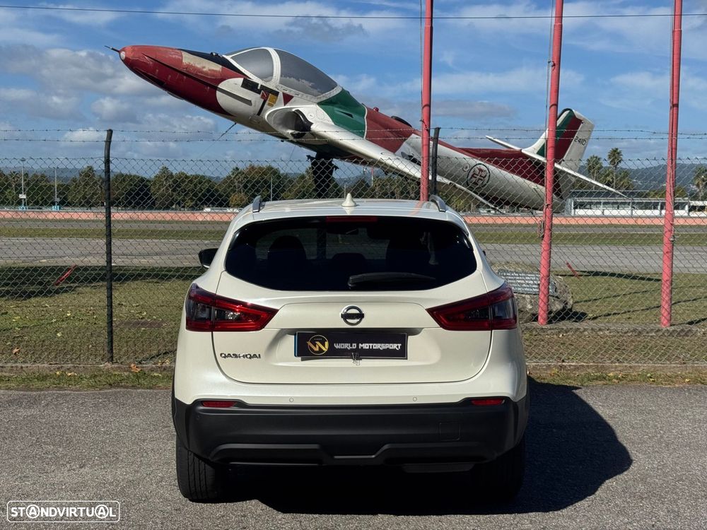 Nissan Qashqai 1.5 dCi N-Connecta J18+Led - 5