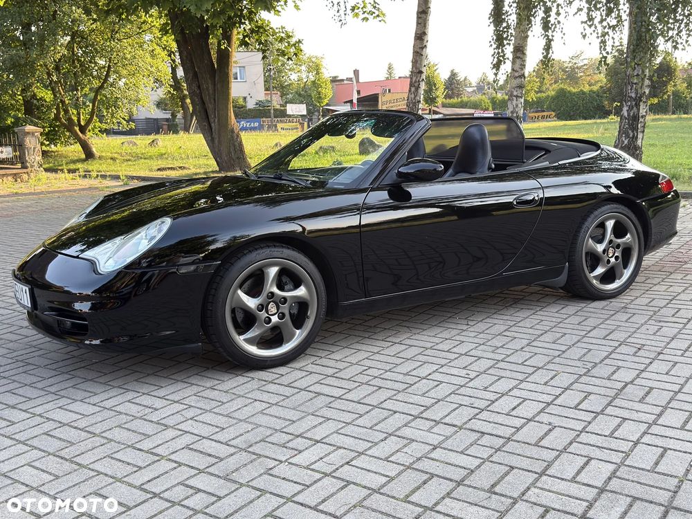 Porsche 911 Carrera - 24