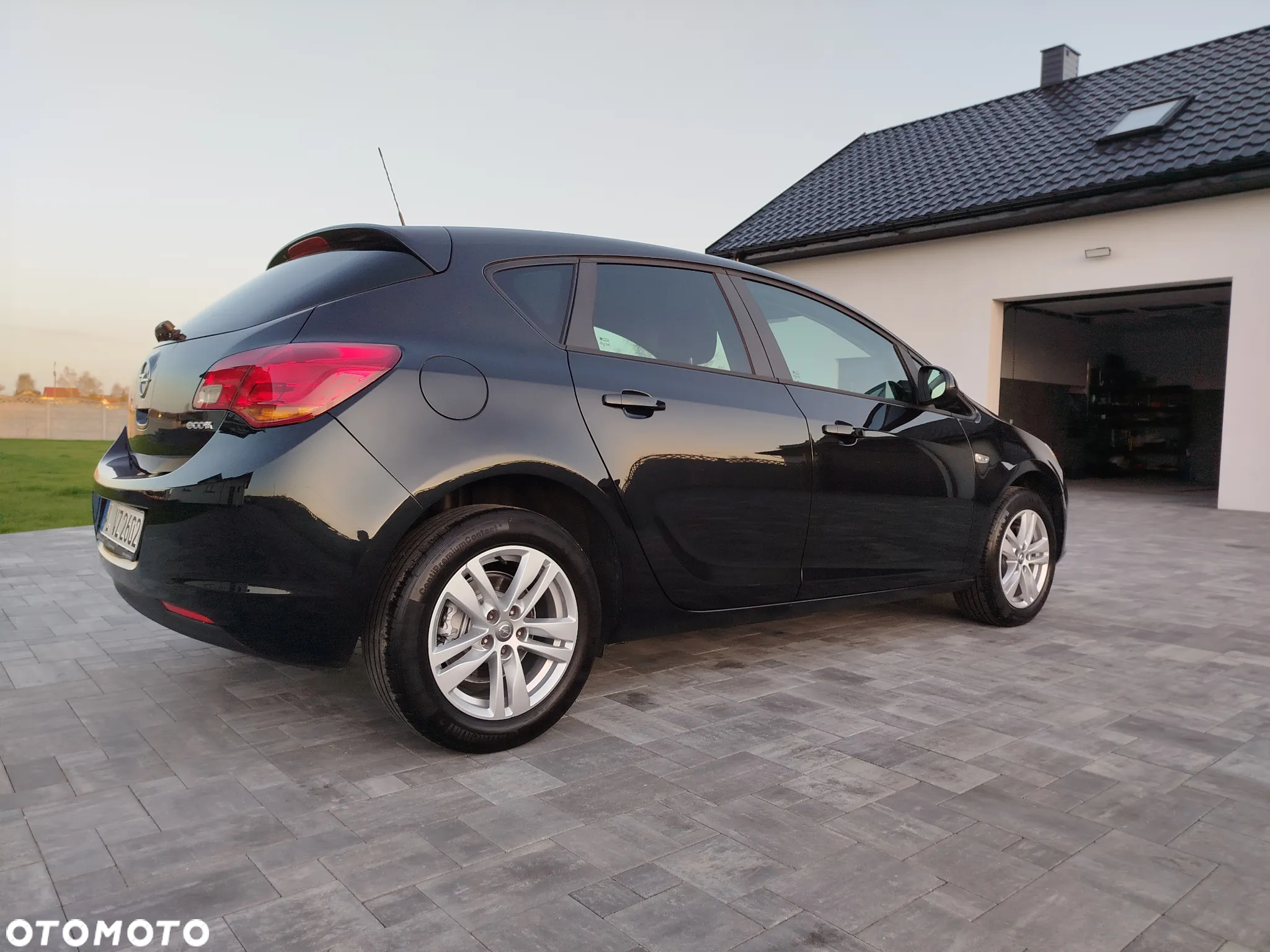 Opel Astra 1.4 EcoFLEX Innovation - 4
