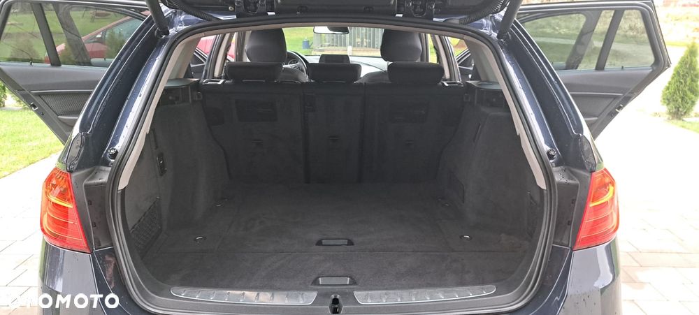 BMW Seria 3 318d - 10