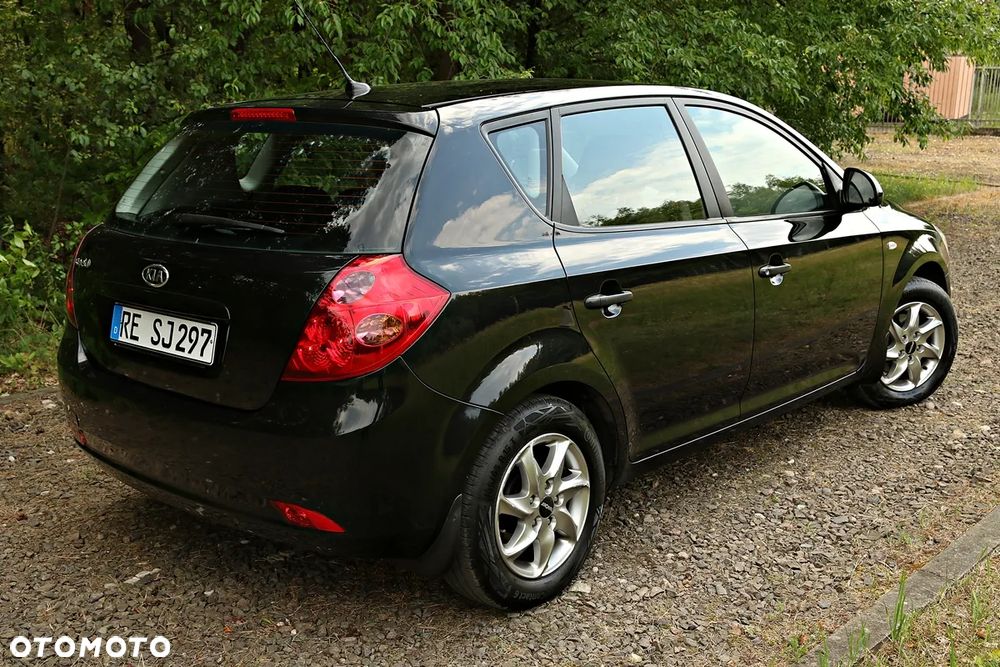 Kia Ceed 1.4 CVVT Attract - 18
