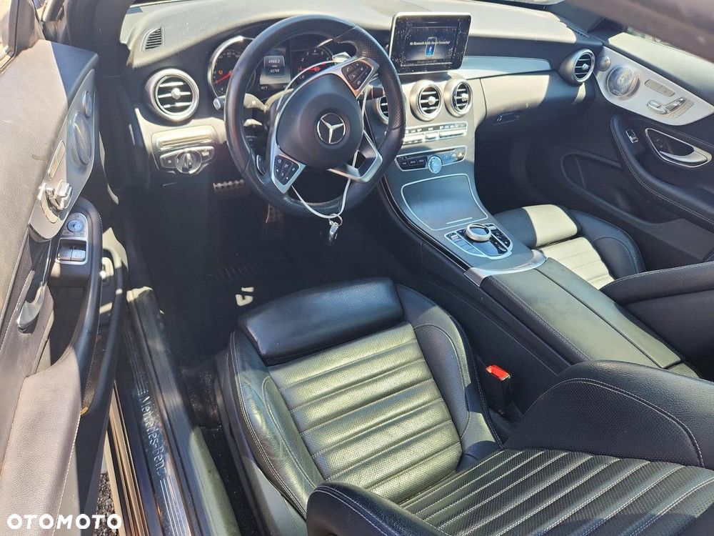 Mercedes-Benz Klasa C 300 9G-TRONIC AMG Line - 8