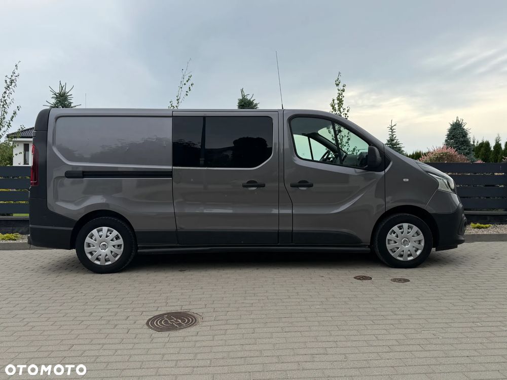 Renault TRAFIC - 2