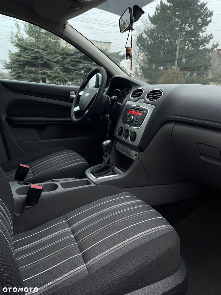 Ford Focus 1.6 Ambiente - 7