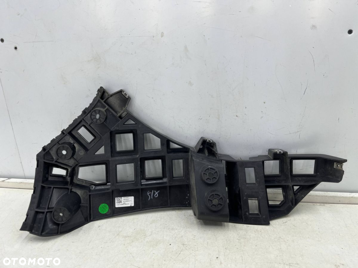 Ślizg MG 4 Electric 22r.- lewe tylne mocowanie wspornik uchwyt zderzaka lewy tył 11135808 - 9