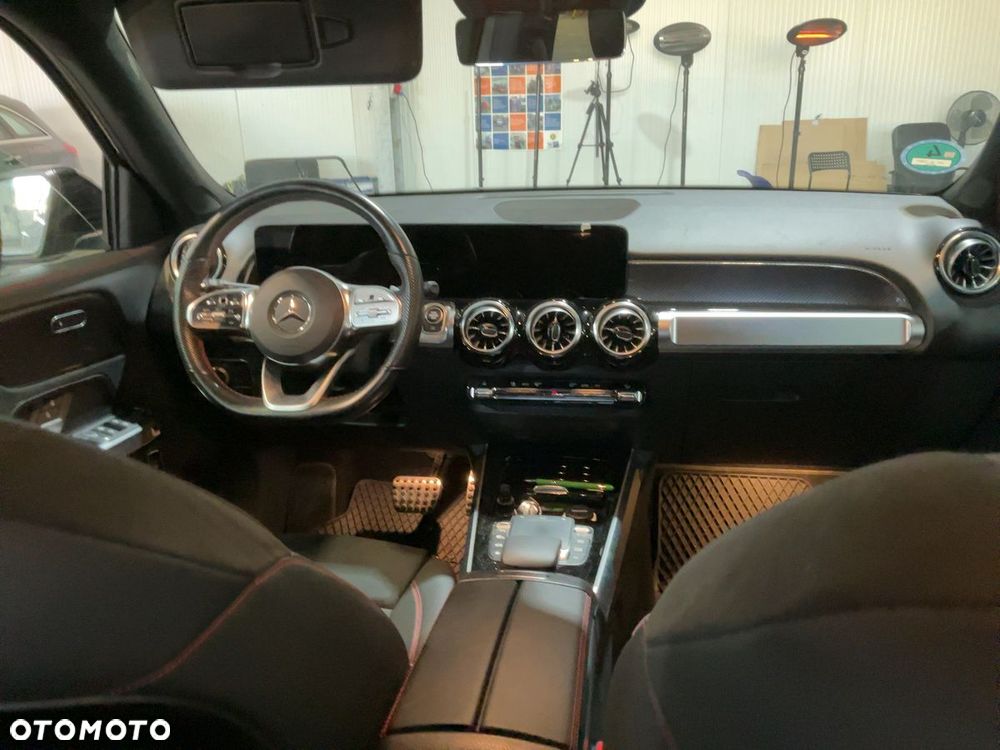 Mercedes-Benz GLB 200 d AMG Line 8G-DCT - 4