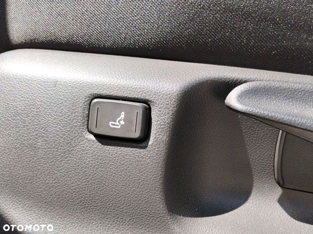 Toyota Yaris 1.5 Comfort - 24