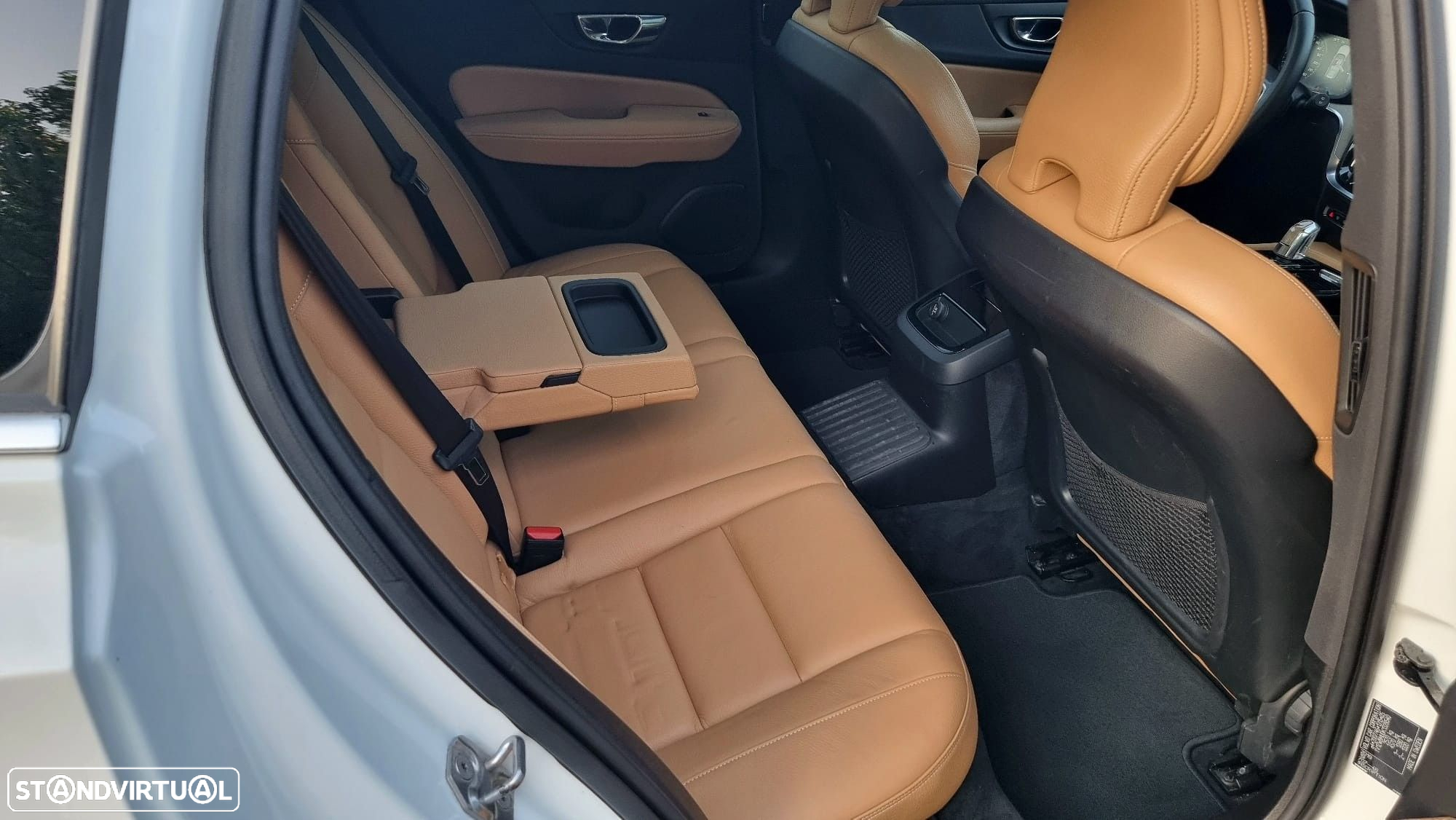 Volvo V60 2.0 T8 AWD TE Inscription - 12
