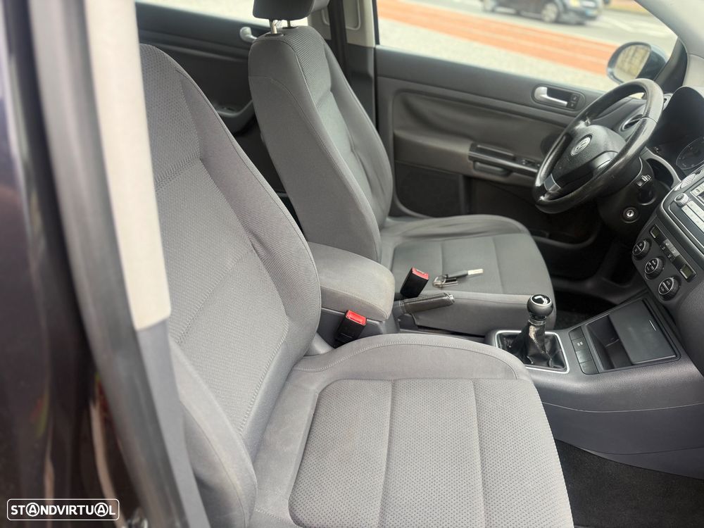 VW Golf Plus 1.9 TDi Trendline AC - 18