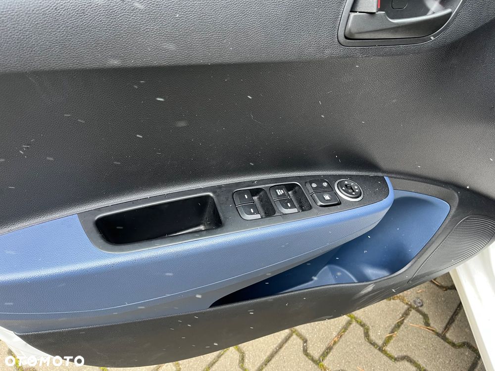 Hyundai i10 1.0 YES Gold - 9