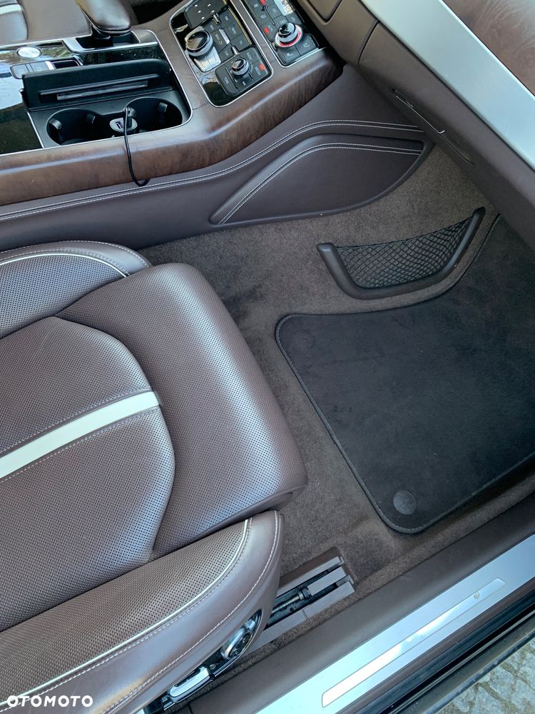 Audi A8 4.2 TDI DPF quattro tiptronic - 13
