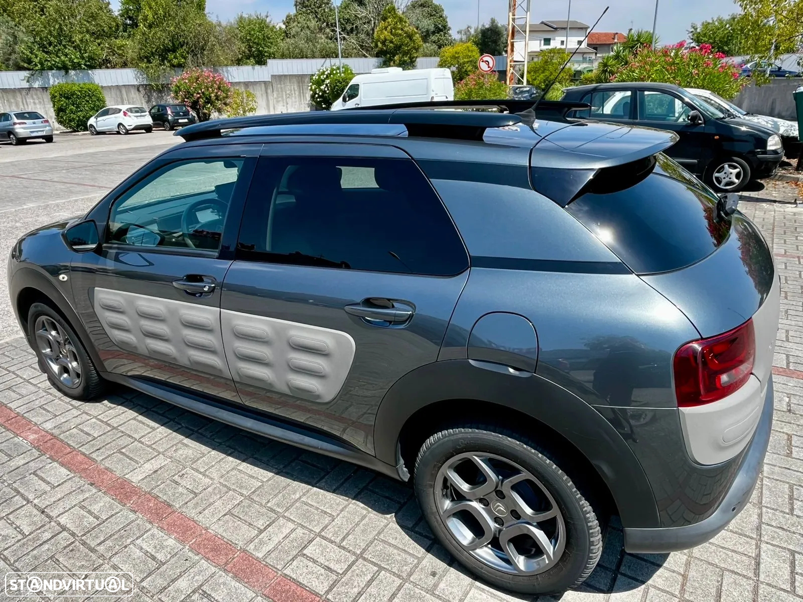 Citroën C4 Cactus PureTech 82 Stop&Start ETG Shine Edition - 4