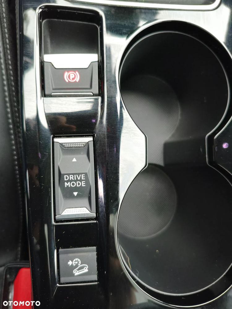 Peugeot 2008 1.5 BlueHDi GT S&S - 27