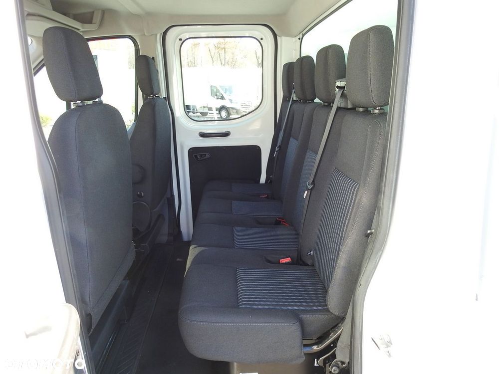 Ford TRANSIT  WYWROTKA PODWÓJNA KABINA DOKA 6 MIEJSC TEMPOMAT KLIMATYZACJA  130KM - 40