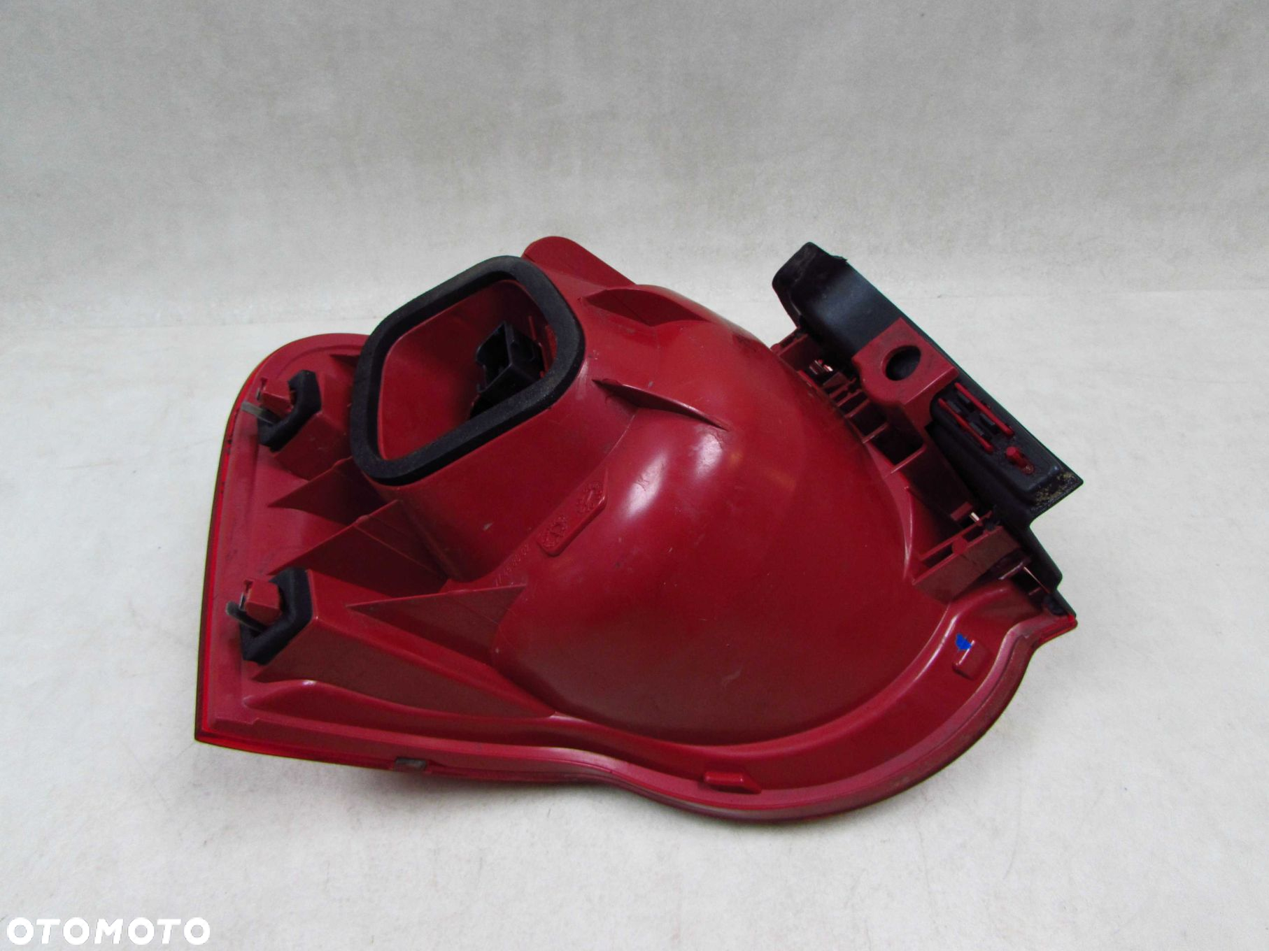 VW PASSAT B6 KOMBI LAMPA TYL PRAWA W BLOTNIK 3C9945096N - 6