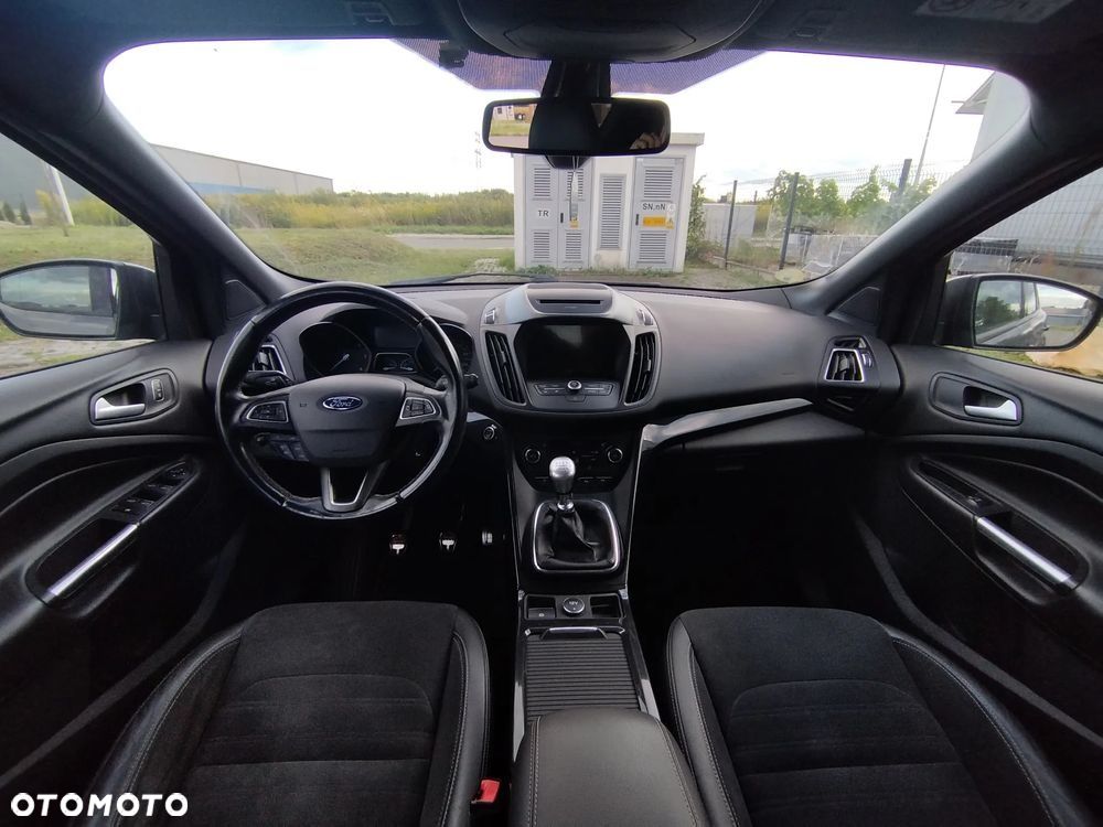 Ford Kuga 2.0 TDCi FWD ST-Line - 9