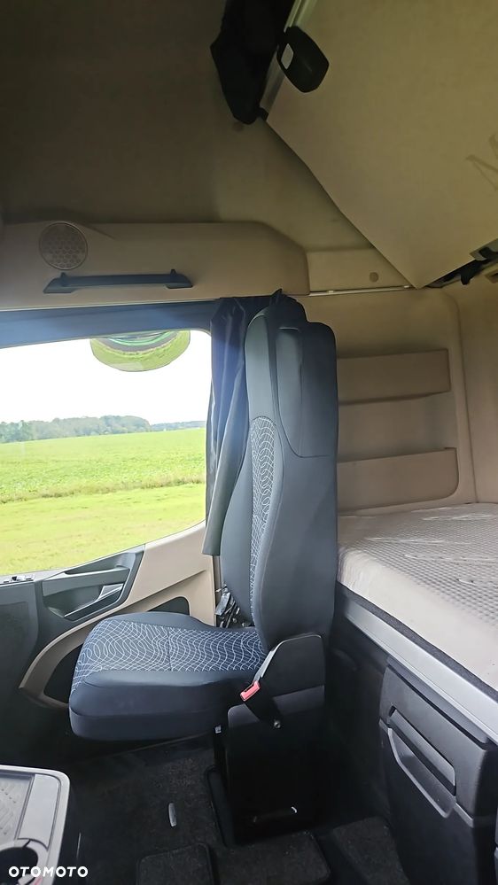 Mercedes-Benz Actros 1951 - 12