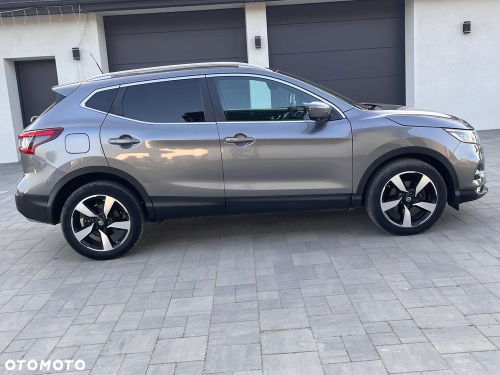 Nissan Qashqai 1.6 dCi Xtronic TEKNA+ - 5