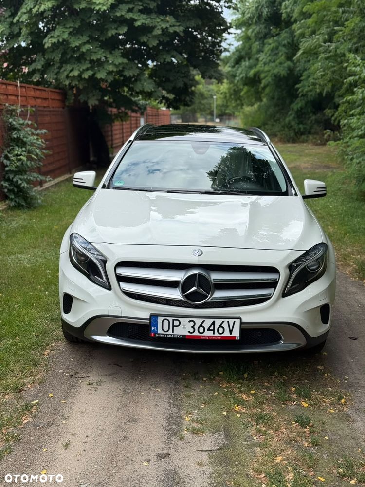 Mercedes-Benz GLA - 5