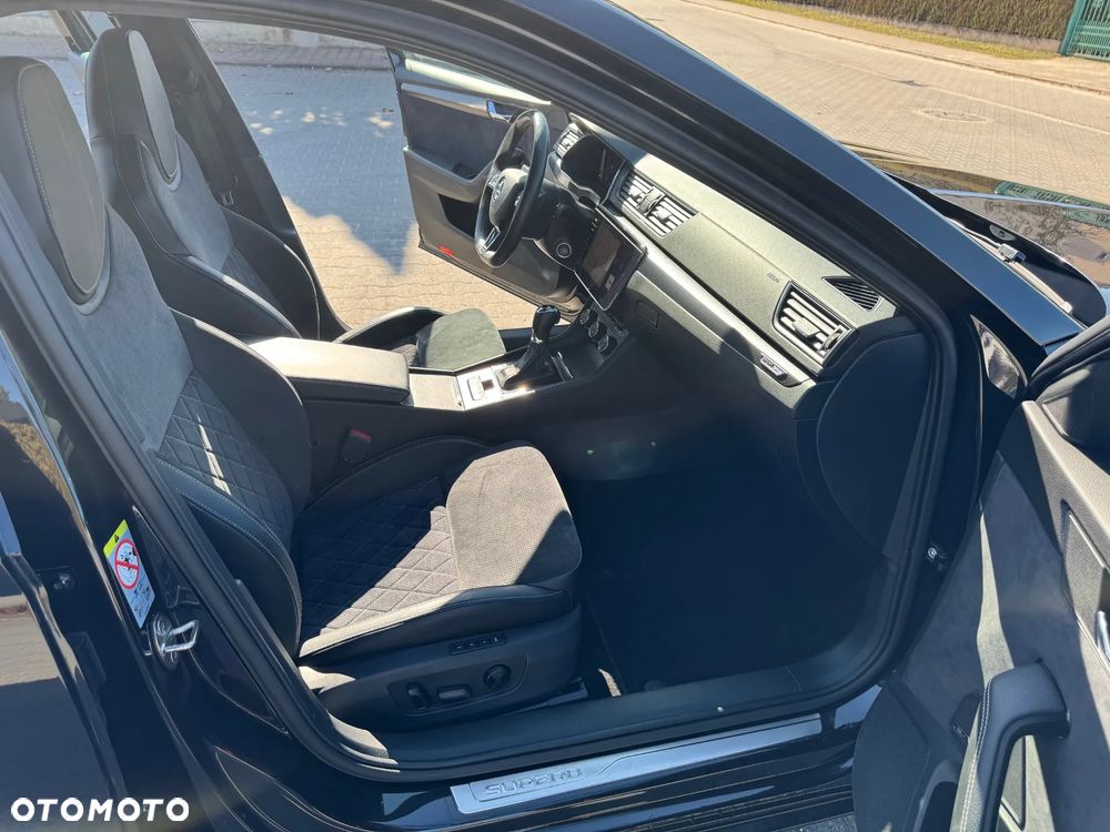 Skoda Superb 2.0 TDI 4x4 DSG Sportline - 17