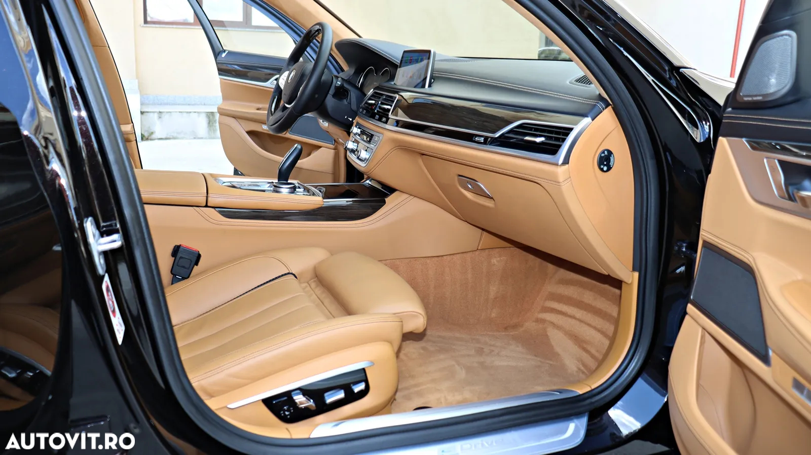 BMW Seria 7 740e iPerformance - 18