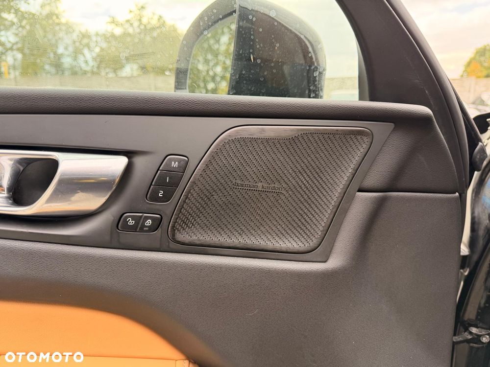 Volvo XC 60 T6 AWD Geartronic Inscription - 24