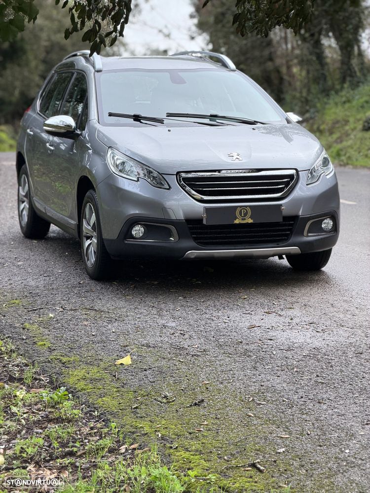 Peugeot 2008 1.2 PureTech Allure EAT6 - 4