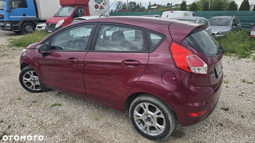 Ford Fiesta - 12