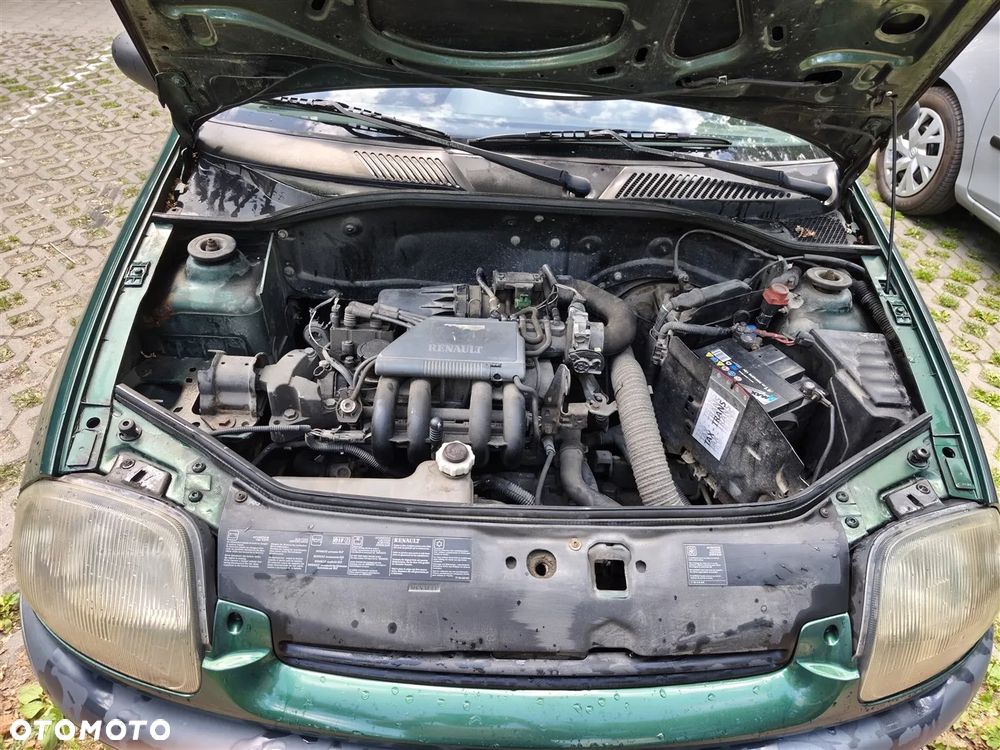 Renault Clio 1.2i MTV - 9